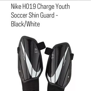 Nike Youth Soccer Shin Pads small